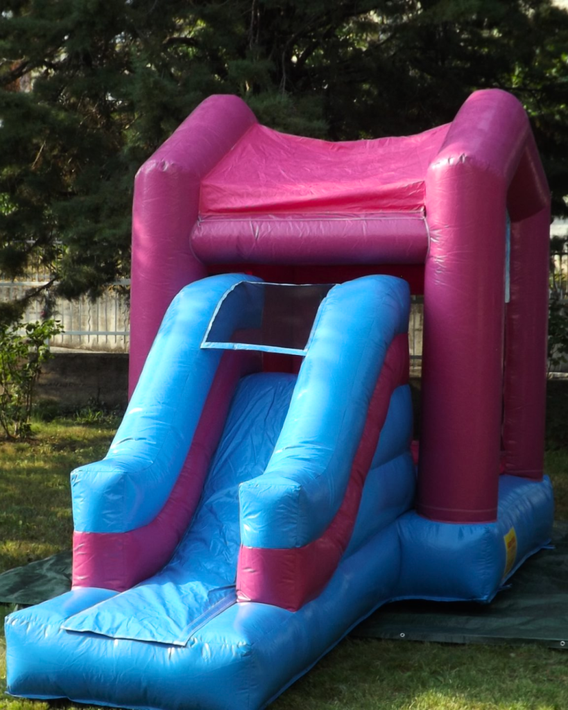 dvorac-na-napuhavanje-frozen