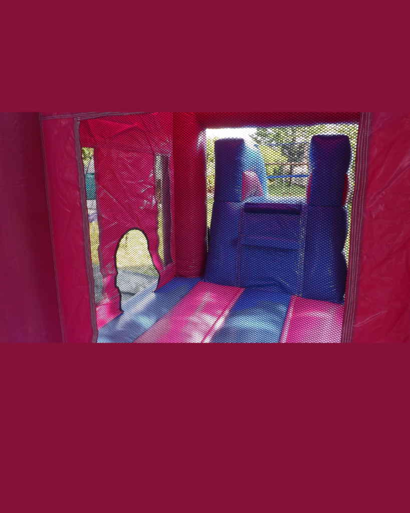 dvorac-na-napuhavanje-frozen