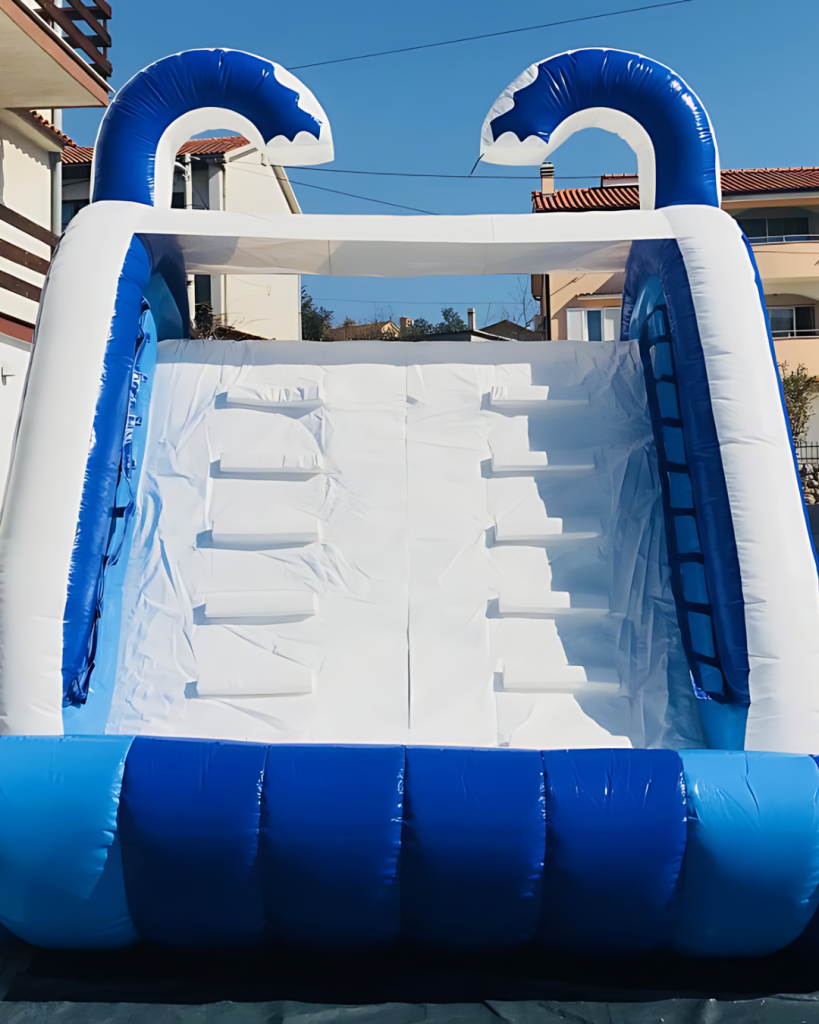 dvorac-na-napuhavanje-aqua