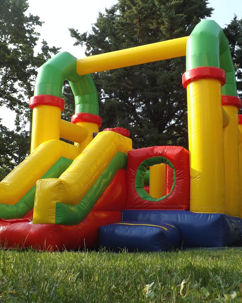 interaktivni-dvorac-na-napuhavanje